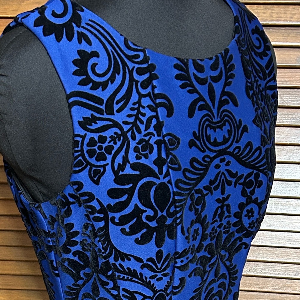 Gabby Skye Sleeveless Blue & Black Embossed Damask Fit-and-Flare Dress Size 8 - Picture 3 of 9
